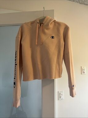 Champion Peach Cropped Hoodie with Script Sleeve
